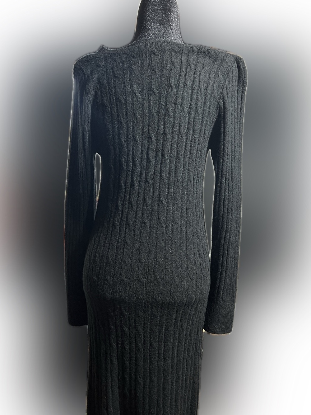 Abercrombie & Fitch Black Cable-Knit V-Neck Long Sleeve Dress with belt - Picture 2 of 4